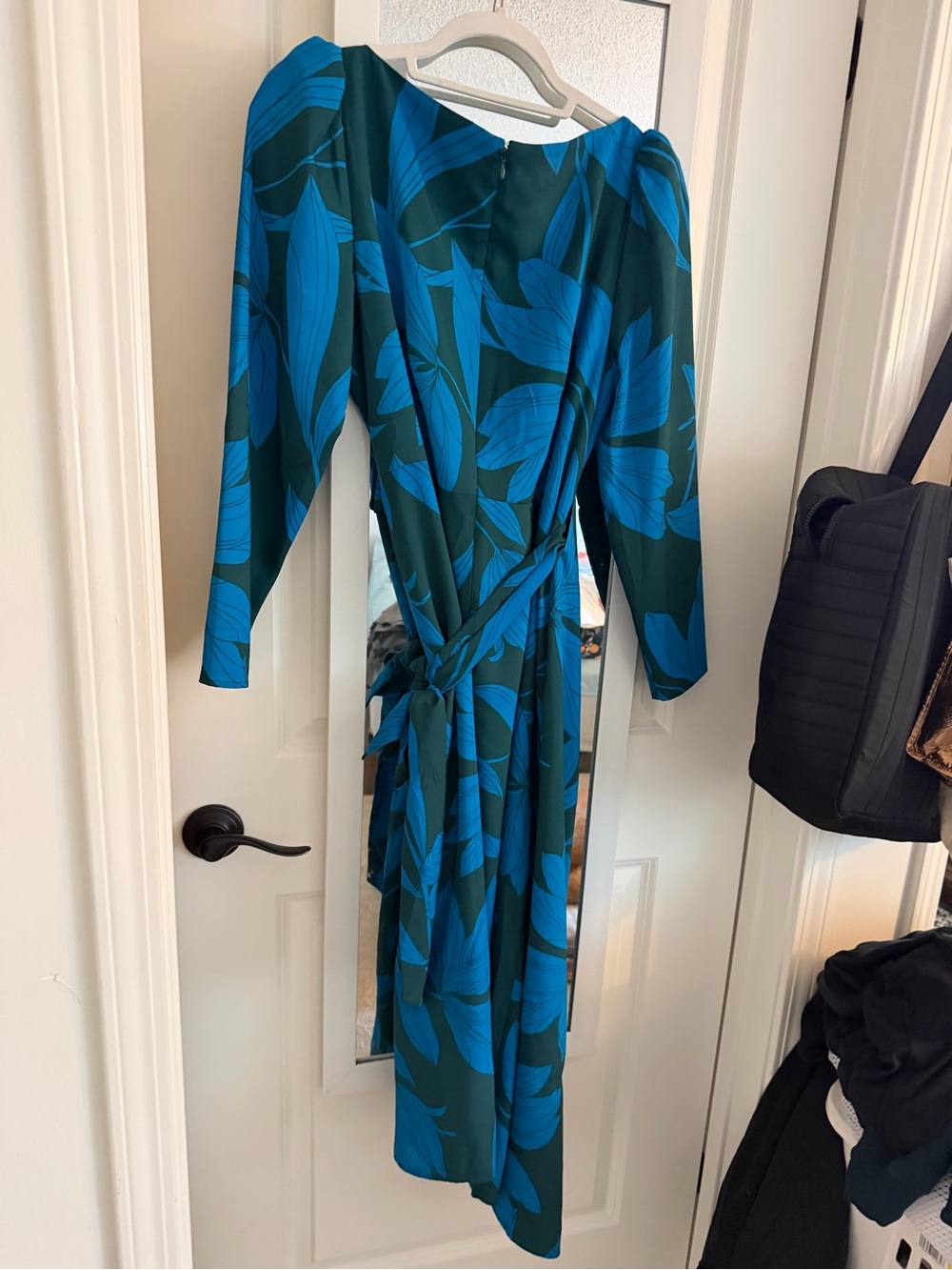 Ann Taylor Long-Sleeve Wrap Midi Dress nwt - Picture 7 of 8